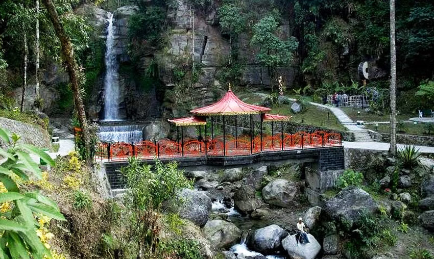 Banjhakri Falls Gangtok