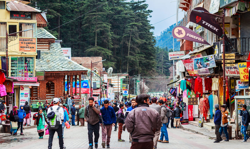 Mall Road Market, Manali