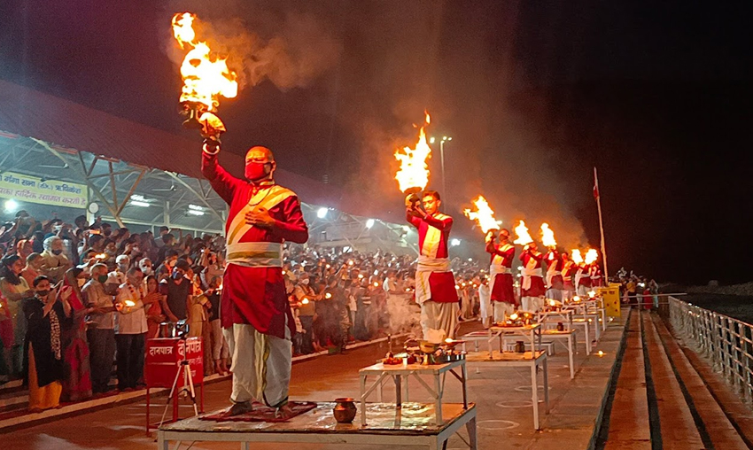 Ganga Aarti Triveni Ghat, Rishikesh