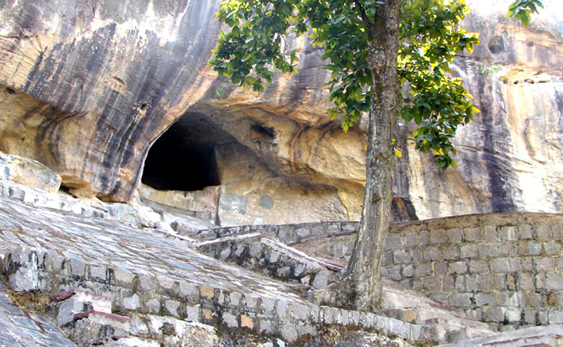 Jogimara and Sitabenga Caves, Chhattisgarh