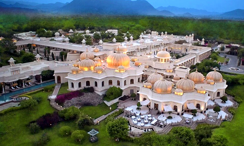 Top 5 Luxury Resorts in Ranthambore for a Memorable Wildlife Visit